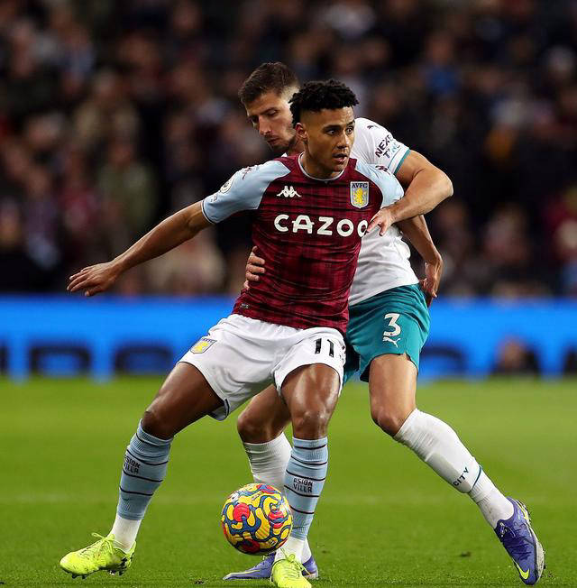 MILAN ESPORTS-埃弗顿客场负于维拉，球队面临压力(埃弗顿客场负于维拉,球队面临压力吗)